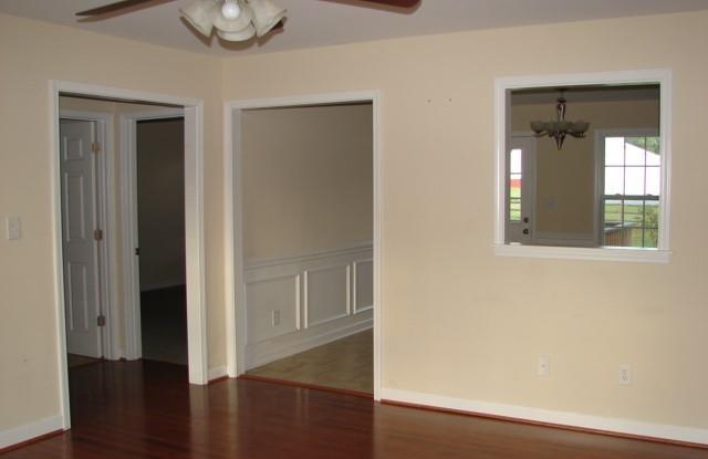 502 Bostian Avenue Gallery 4