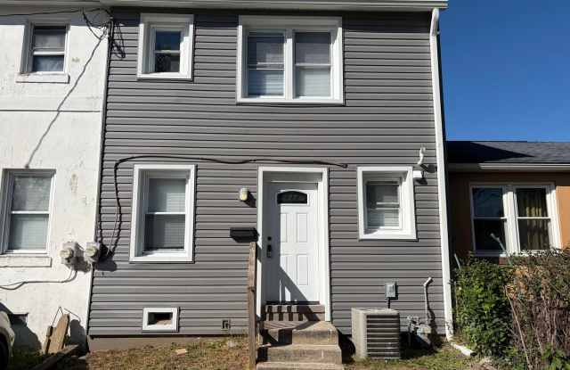 Newly Renovated 2 Story Townhouse in Garden City with Fenced in Rear Yard photos photos