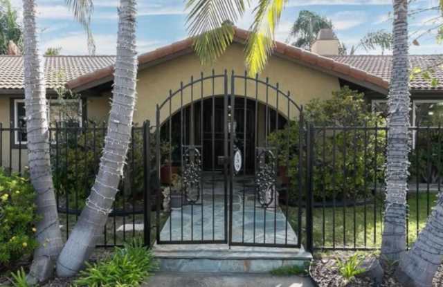 Single story 3 bedroom home with large floorplan and a backyard made for entertaining photos photos Single story 3 bedroom home with large floorplan and a backyard made for entertaining photos photos
