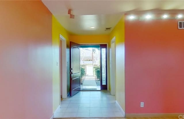 11436 Woodley Avenue Gallery 2