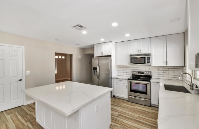 1308 W SHAWNEE Drive - 1308 West Shawnee Drive, Chandler, AZ 85224