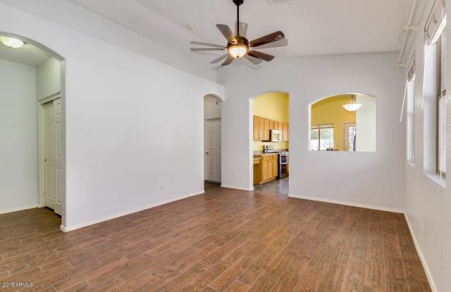 596 W MARIPOSA Street Gallery 4