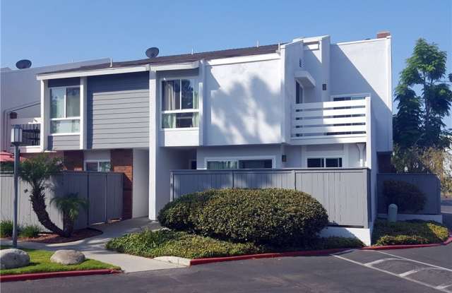618 Rhine Lane - 618 Rhine Ln, Costa Mesa, CA 92626