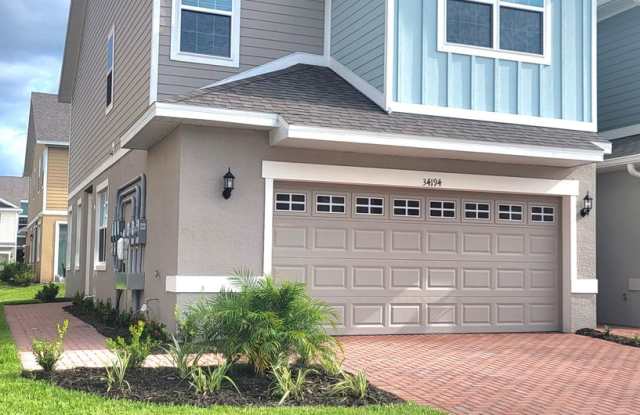 NEWER 3Beds/2.5Bath Townhome with Large loft photos photos