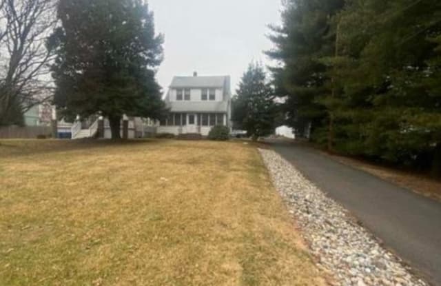 13-15 Fair Lawn Ave - 13-15 Fair Lawn Avenue, Fair Lawn, NJ 07410