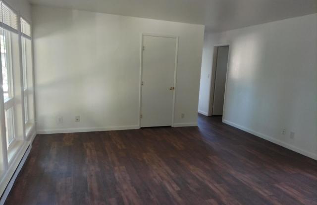 738 Norman Avenue Northeast photos photos