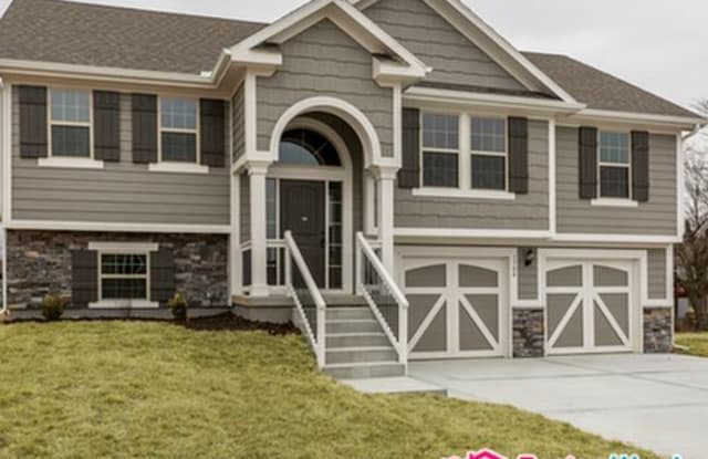 904 N Cypress Cir - 904 North Cypress Circle, Kearney, MO 64060