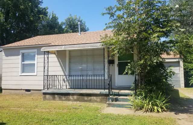 1212 North Yale Avenue photos photos