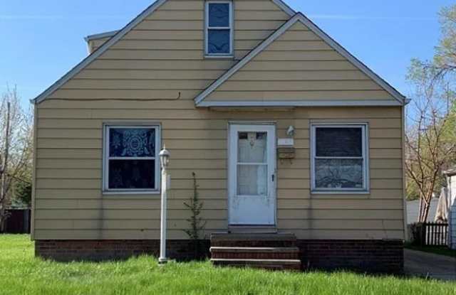 Single Family Home 3 beds 1 bath Available Now! Gallery 1