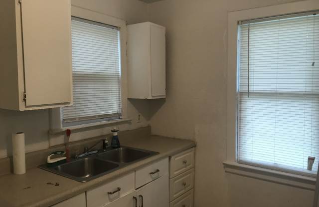 3207 E Ellicott St Gallery 4