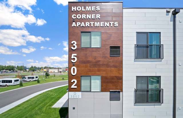 Modern, Spacious 2-Bedroom, 2-Bathroom Apartment - 3508 Holmes Street, Cheyenne, WY 82001