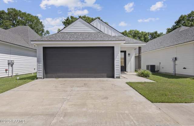 211 Alpine Drive - 211 Alpine Drive, Scott, LA 70506