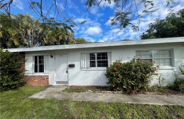 815 Courtington Lane - 815 Courtington Lane, McGregor, FL 33919 815 Courtington Lane - 815 Courtington Lane, McGregor, FL 33919