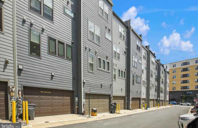 13340 SHERWOOD PARK Lane Gallery 3