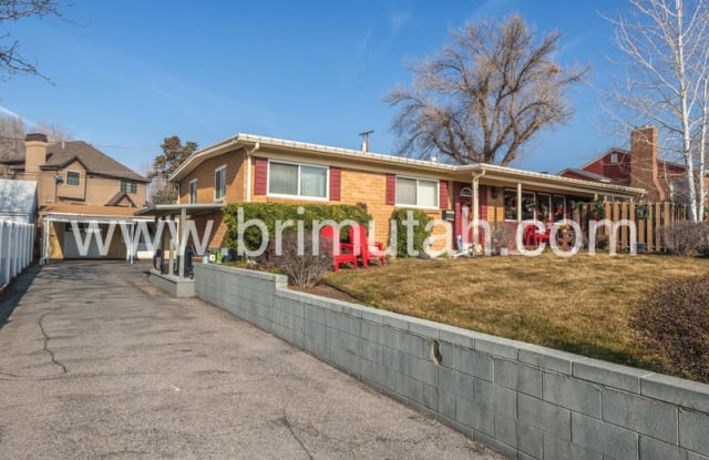 1877 Osage Orange Ave. - 2 photos photos