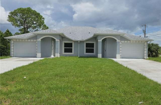 399 Carrillon Avenue S photos photos