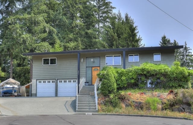 8617 NE 133rd St - 8617 Northeast 133rd Street, Kirkland, WA 98034