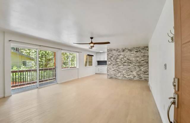 866 Southwood Boulevard photos photos