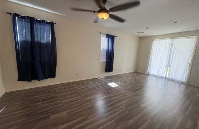 7567 Swan Cove Court Gallery 2