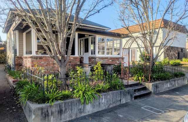 411 1st St photos photos