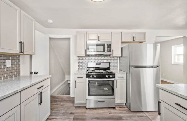 Stunning 2 bedroom home in Mt. Washington available May 1! photos photos