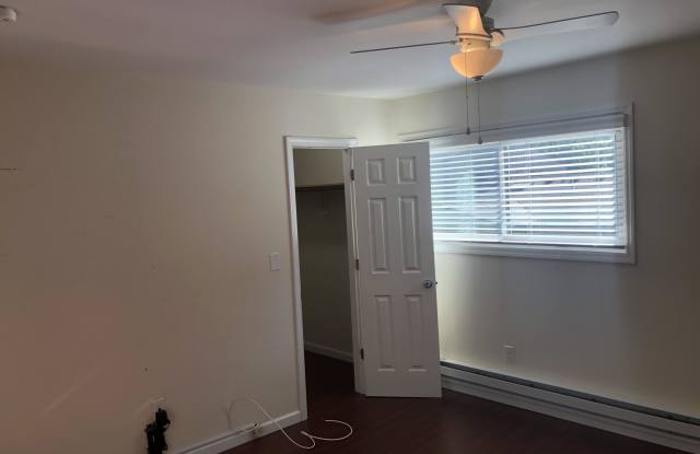 155 Lexington Court Gallery 3