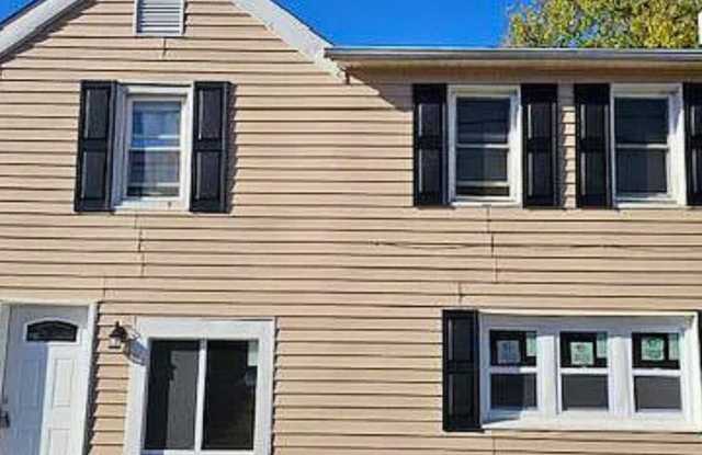 94 BUTTONWOOD Avenue photos photos