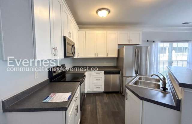7023 Sunnywood Drive Gallery 4
