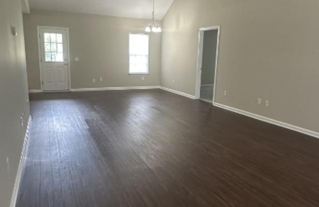 2208 Thornhill Road Gallery 3