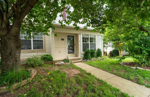 Updated 3-Level End Unit Townhouse in Carolyn Forest – Backing to Trees with 2 Assigned Parking Spaces photos photos