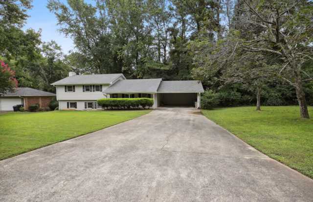 1795 Queens Way - 1795 Queens Way, Chamblee, GA 30341