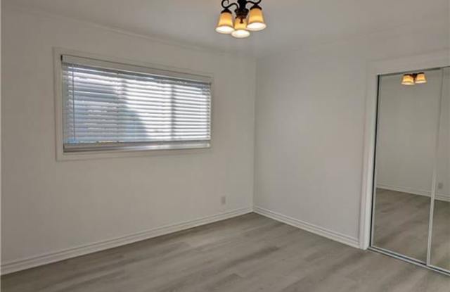 22253 Criswell Street photos photos