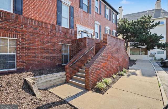 676 GATEWAY Drive SE Gallery 3