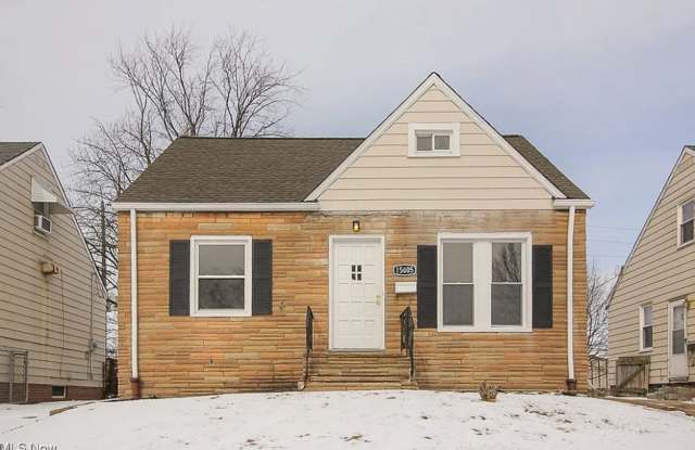 Classic Cape Cod Charm with Endless Potential photos photos Classic Cape Cod Charm with Endless Potential photos photos