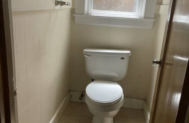 1338 Gilman Avenue photos photos