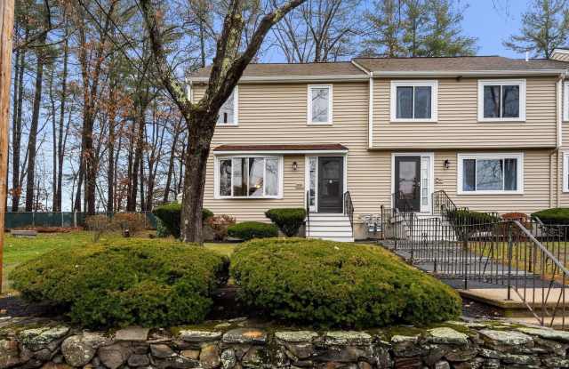 206 Cardinal Lane - 206 Cardinal Lane, Middlesex County, MA 01879