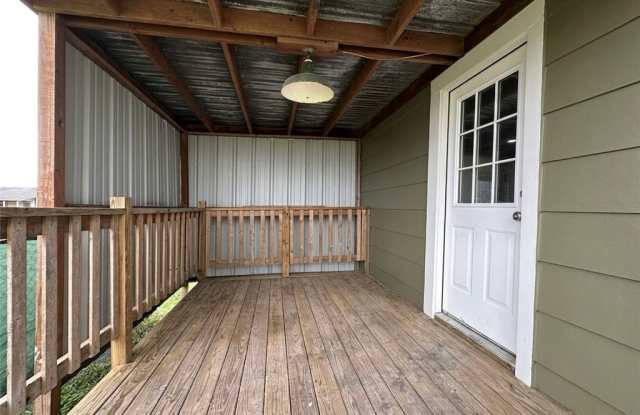 1202 Main Drive Gallery 4