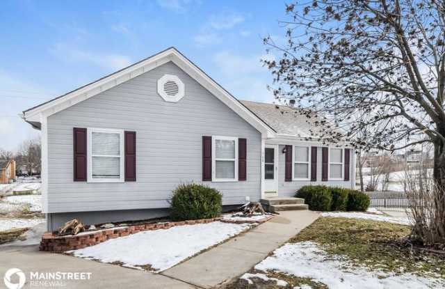 508 Southeast Chase Court Gallery 4