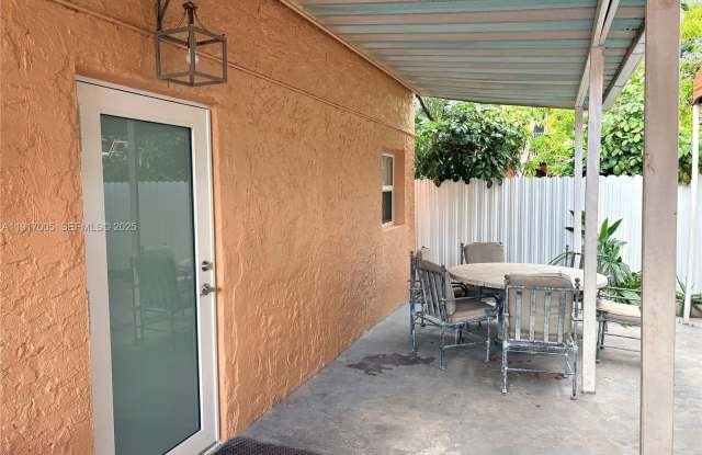 1560 NW 25th Ave photos photos 1560 NW 25th Ave photos photos