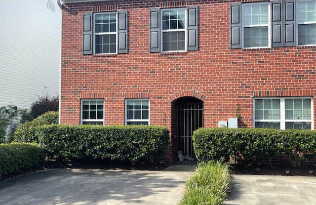 2 Bedroom, 2.5 Bathrooms Townhome in the Heart of Savannah's Southside photos photos