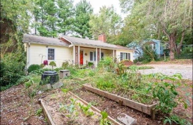 200 Aurora Dr - 200 Aurora Drive, Asheville, NC 28805