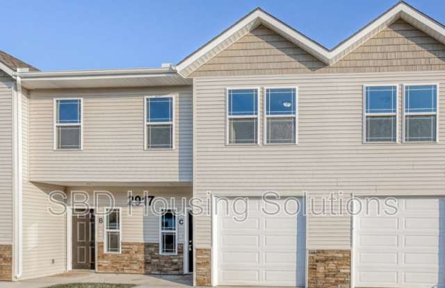 2921 S Harvard Ave C photos photos