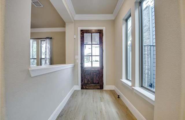 336 Loma Alta Drive Gallery 3