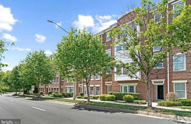 3040 RITTENHOUSE Circle photos photos