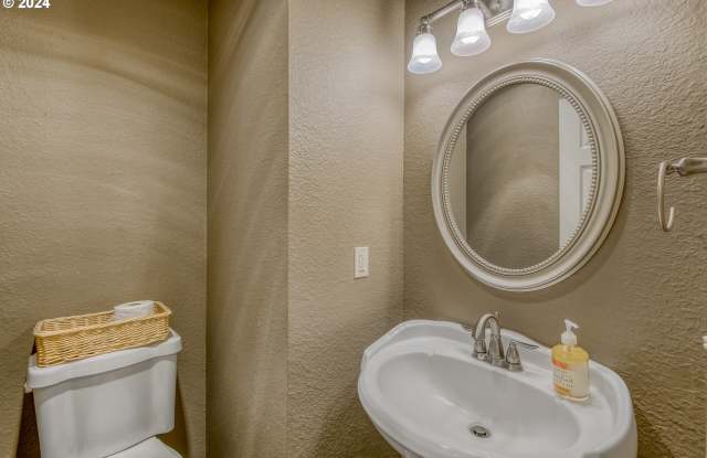 7509 Northeast Vancouver Mall Drive F24 Gallery 2