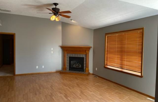 3 Bed Refreshed Home in Southwest Springfield Gallery 3