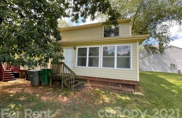 4122 North Course Drive Gallery 4