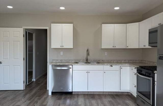 Upgraded 1BD/1BA Apartment in Lakeside, CA - 1/2 Off Move-In Special! Gallery 2