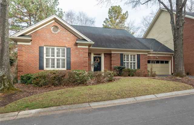 7155 Roswell Road unit: 42 photos photos