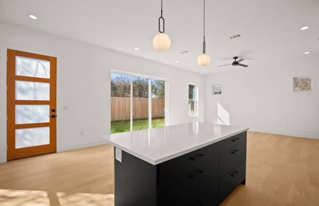 2715 Sweeney Lane Gallery 4